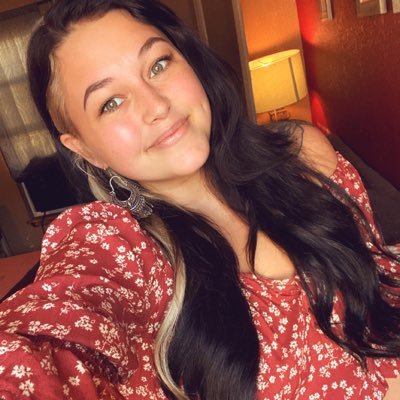 PleasPleas's profile picture. probably tired. SC- kiarrah_pleas