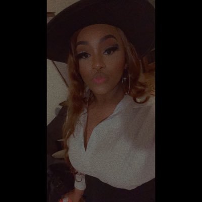 _NishaNisha_'s profile picture. #LLKD9 😇🤴🏽C/O 2k17 🎓 SC: nishaaa_duh 🤎 Libra 🧚🏽‍♀️