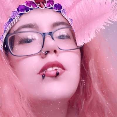 Crazy goth streamer chick come chill and chat no judgement here x bisexual girl with tourettes who likes to have a laugh #famke x wiccan. BRITISH AND PROUD 🇬🇧