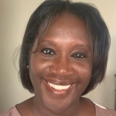 YvetteSlaine's profile picture. 