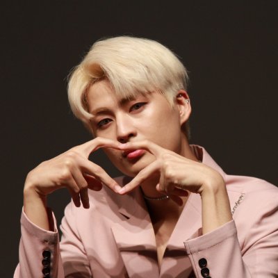 내 우주는 바로 너야 🌌 by (°ㅅ°)ㅎ ✨ 업텐션 ⚠ 2차가공/로고크롭 금지