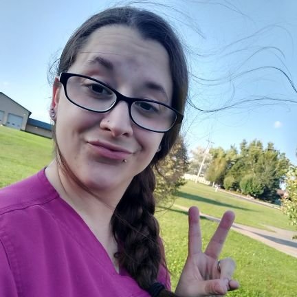 harmelitusy's profile picture. -_O something something second breakfast