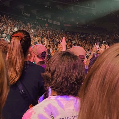 saydimv's profile picture. 