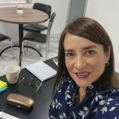 Tecnologa en Marketing/ Abogada/emprendedora/Mamá/Abuela😍
