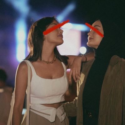 theycallmepanis's profile picture. در ابدیتِ آسمان ، پرنده‌ای را دنبال می‌کنم 🕊 🍃