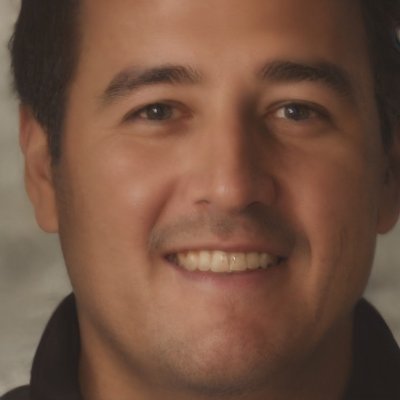 Ingeniero Industrial, trabajador, empresario, deportista, buen amigo.
