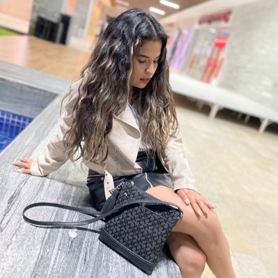 When people see the good, they expect the good. And I don't want to have to live up to anyone's expectations 🥀