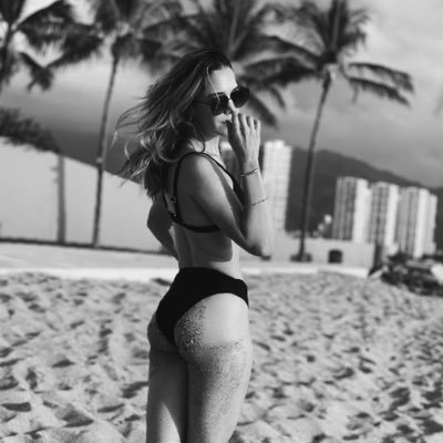 Regi63303342's profile picture. 