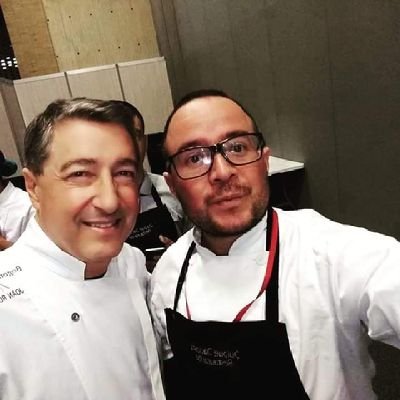 Cocinero profesional colombiano