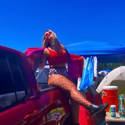 Cincinnati//Ohio University 🌹Instagram : ktbarroww🌸 @breakawayfest discount code: KTB10