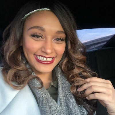 Designer of digital wonderlands 👩🏽💻 | Author 📖