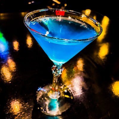 net_alive's profile picture. 😬😮😲works / 🎸Cubase 作曲 編曲 ギター演奏 MIX Mastering / AWS CLF SAA CCNA取得/💻Web制作 HTML CSS PHP WordPress Laravel AWS 学習中✍🏻💭 AWSの実務経験積みたい🤮