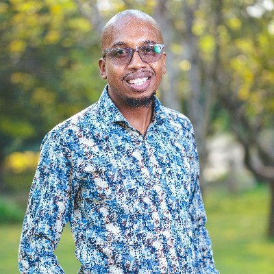 shaunchitsiga's profile picture. Village Head, Chitsiga Village.  
Creative Director, TV producer,   Entrepreneur. 
Soko Wafawanaka 🙉