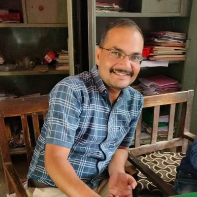 Dheeraj57122582's profile picture. 