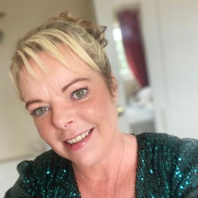 MoniCurran's profile picture. Aqua Sun, Leo Moon , Scorpio Rising ♒️♌️♏️ 🧚‍♂️🦋🌸🌚🌞🌻HH☘️☘️