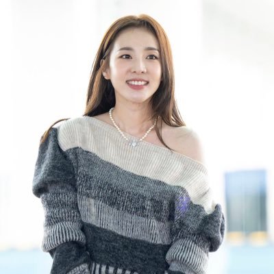 hwaitingBB's profile picture. A V.I.P, BJ, IC, TOP stan, Unconciously GD stan, falling Harder with MINO! CHOI HYUNSUK is now my adoptive baby~ DARAGON

SANDARA PARK is a freaking GODDESS!!!!