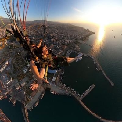 tln__A's profile picture. Teacher 📚 ✍️ 🎈 kuşlar da mutluluktan uçmuyor zaten...