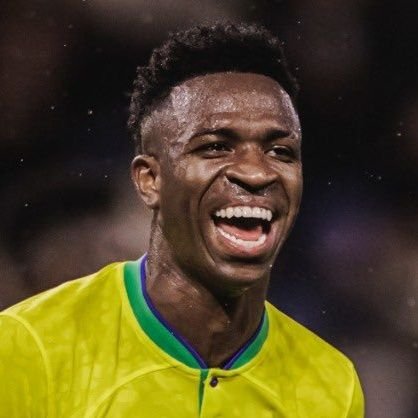 Megzi1x's profile picture. utd rm