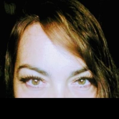 mluzmop's profile picture. 