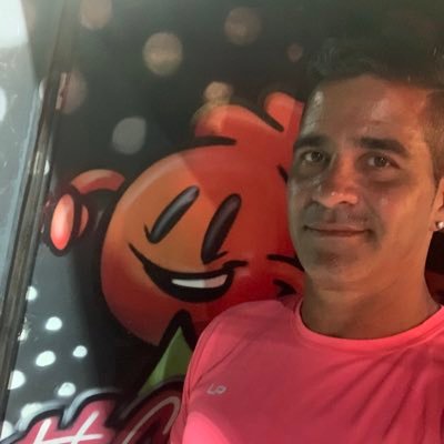 fanvinchenzo's profile picture. Amante del buen fútbol Real,arquero activo…Real Madrid…Leones…🇻🇪🇪🇸🇵🇹Crosfit…….tu me entendiste⚽️⚽️⚽️⚽️⚽️ Hala Madrid y nada mas!!! 🤪🤣⚽️⚽️⚽️