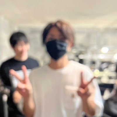 糸満生まれのめんどくさがり屋の24ちゃい👶/好きなこと全力でやるマン/うるとらひまんちゅ/倒置法嫌い、とても/かっこよくて可愛げのあるバンドやってます @KANKANLEMONCHY