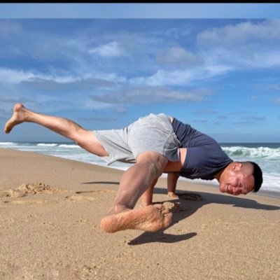 ezequielwang's profile picture. how can I help you today?