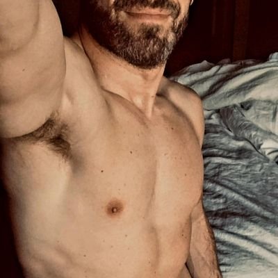 STL, 43 yrs, single, straight, fit male. Here for the naughty side of Twitter. 😈 18+ only. NSFW. Eggs, accounts born yesterday, and non moot privates blocked.
