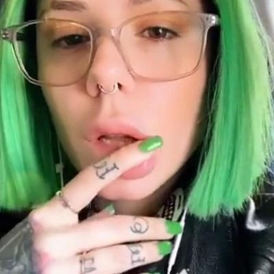 Mary39364777's profile picture. 