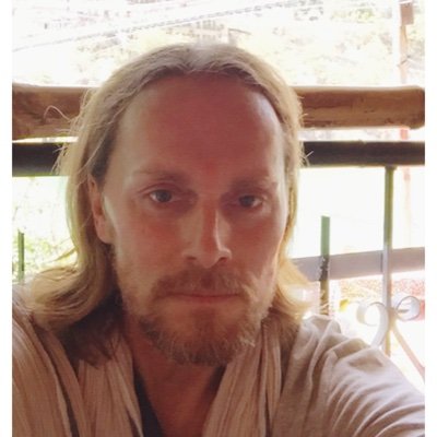 Coach de vie holistique 🌿
Hypnose | Méditation | Guidance | Soins énergétiques
Accompagnements & messages personnalisés à distance
📚 Ebooks & blog bien-être