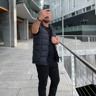 ese_34's profile picture. Hayat en güzel öğretmenin olacaktir.Sabır güven cesaret en güzel ilacin olacak.⏳️