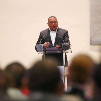 Secretario General, de la CROC en Colima.
Nuestro principal objetivo es ayudar a nuestros compañeros, a prepararlos en su educación técnica y profesional.