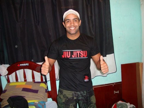Lutador de vale Tudo ( MMA)