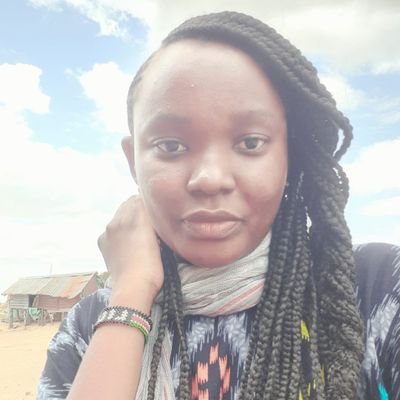 lilianchadi's profile picture. Because we live everyday and die once...let live