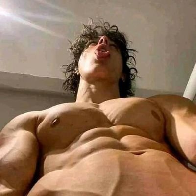 Romeo29177714's profile picture. Love is life and life is sex