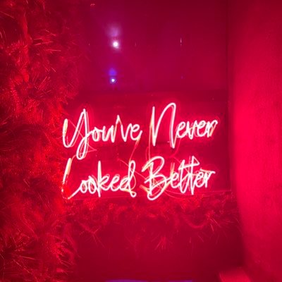 eternlsoulshine's profile picture. A sunflower soul. A divine spirit in a human body, flow.