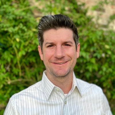 Employment Outlook Specialist @HireUTexas | Former Director of Ops for @TexasSoccer | Love connecting people with sports jobs