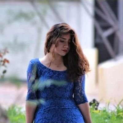 Escribo canciones, poesía, pensamientos, frases o simplemente mis sentimientos...
Siéntete afortunado en conocerme tal cual soy🦋