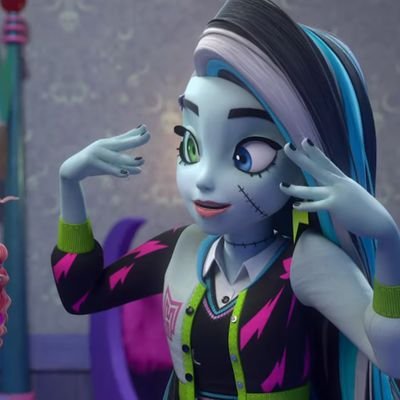 Emily17340152's profile picture. Age: 26  I LOVE fanart and cosplays! ^-^