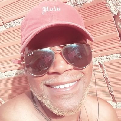 Sidenilson26's profile picture. Músico improvisado.