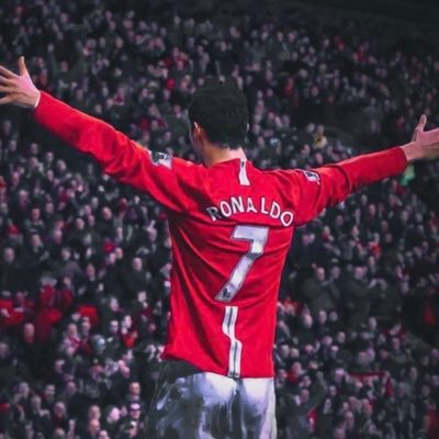 Manchester United fan: Ronny the goat 🐐🐐