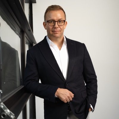 Marketing Executive AI & Machine Learning Data & Analytics Cloud & Business transformation