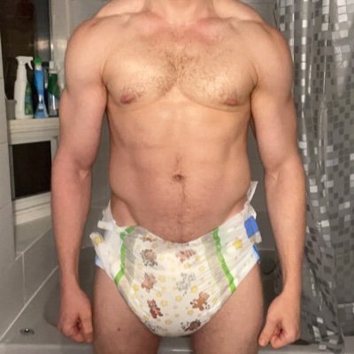 5’11” and 86kg muscle #abdl with a side fetish for clowns/latex/inflation/nylon. Open for anyone +18 and older to enjoy ☺️