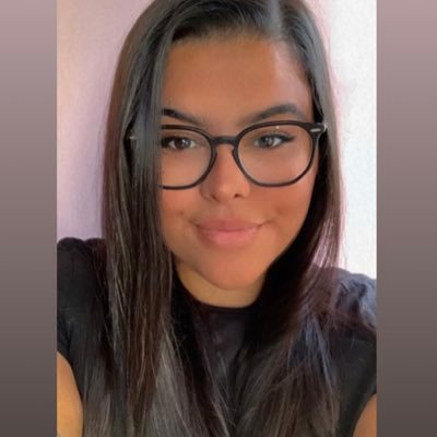 carolrl17's profile picture. 