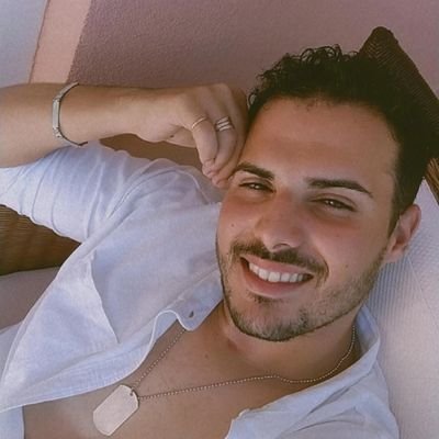 ShelmanSl's profile picture. #Historia📜|#Cine🎞️|#Sociedad🌍|#Diversidad🏳️‍🌈  

Organizador Muestra Internacional de Cine Educativo MICE-CUBA @CubaMICE

@MesHistLgbtCub