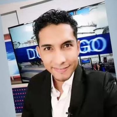 Albertflores07's profile picture. El líder que voltea las armas contra su pueblo no es digno de gobernar.