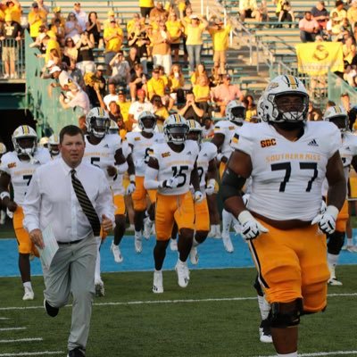 Coffeyville CC Alum ‘21| Southern Miss Alum ‘23 🐗🏈 O-line coach
