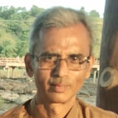 जाती न पुछो साधू की, पुछ लिजीये ज्ञान,, मोल करो तलवार का, पडा रहे दो म्यान!
पुस्तक प्रेमी!!
#पुस्तकआणिबरचकाही