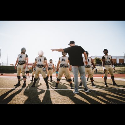 Offensive Coordinator/OL Broken Arrow. Retired O-Lineman/GA for the UCO Bronchos. Former OC Har-Ber high school. 405➡️479➡️918 #ToTheTree #All5DownOL training