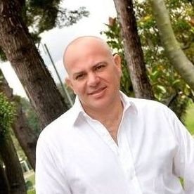 Influencer..me rio de la vida y de mi mismo.. Traductor...Organizador de eventos