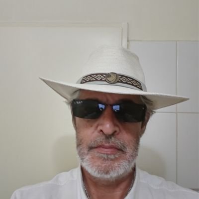 Eduardo25606725's profile picture. 